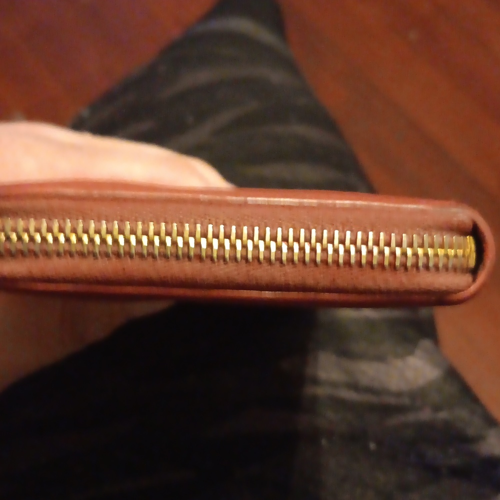 Prada Vintage Milano Zip Around Women's Rose Wallet (EUC) - Picture 13 of 14